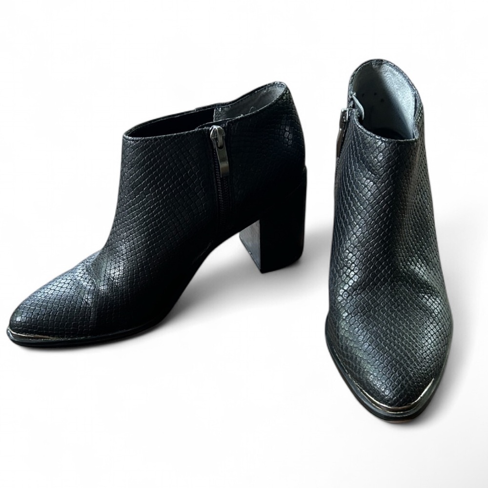FRANCO SARTO Brooks Leather Pointed Toe Snake Embossed Ankle Boots Booties Sz 7M